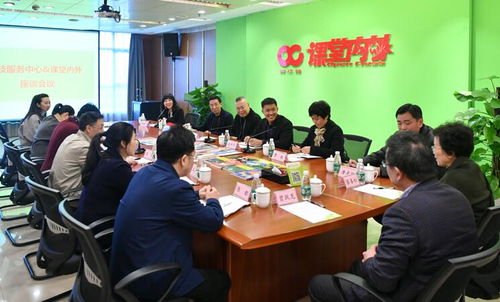 市科協(xié)科技服務(wù)中心走進(jìn)課堂內(nèi)外，深化重慶科技服務(wù)合作交流